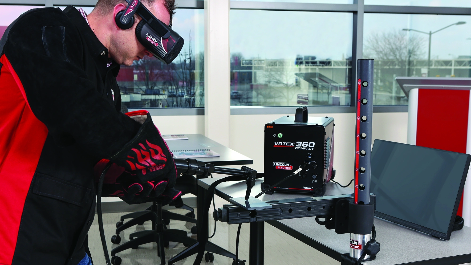 WJ Aug 2026 - Virtually Unlimited The Future of Welding Training - Lead photo.webp