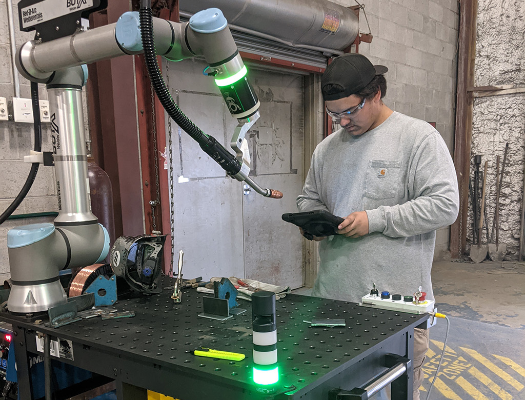 WD May 2025 - Cobots Help Bridge Lead.jpg
