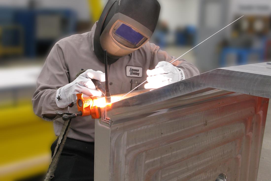 WJ Oct 23 - News of the Industry - Advance welding