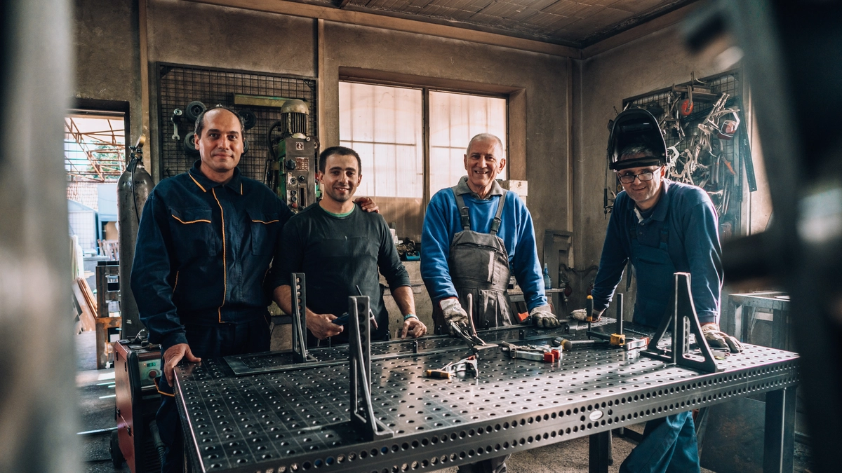 WJ Feb 2026 - 5 Ways Welders Are Building Community Online and Off the Clock - Lead.webp